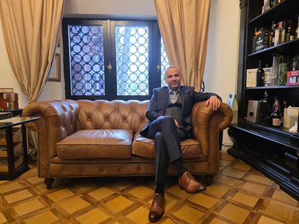 Eduard Petrescu, expert în generare de lead-uri calificate până la 90%, vorbește despre cum Aplicația EkoGroup.ro scutește echipele de prospectare manuală