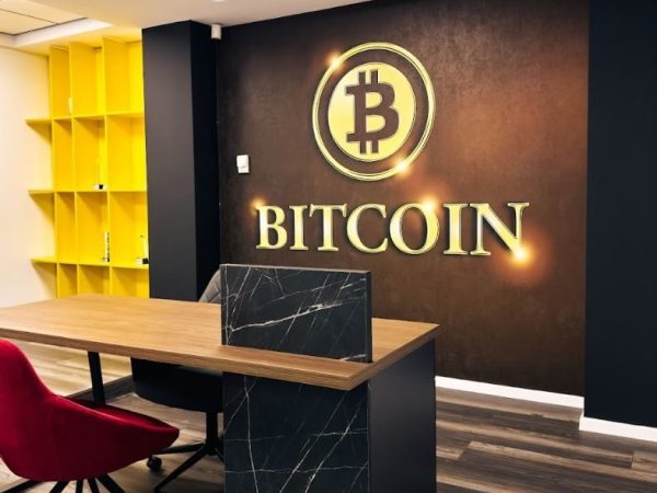 bitcoin romania, crypto atm-uri